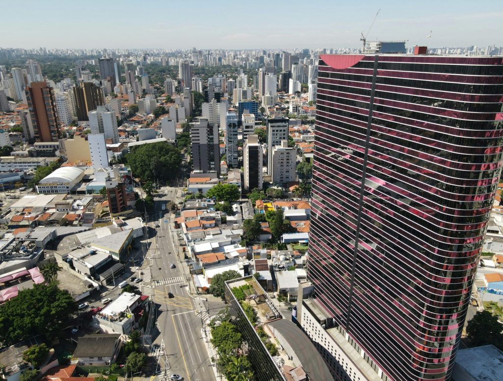 pexels-lpbarreto-16285968-scaled
